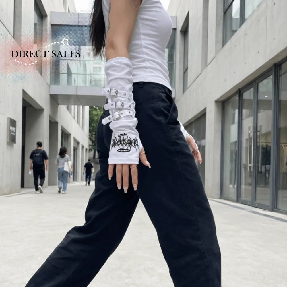 Polyester Subculture Style Arm Sleeves Embroidered Design Thorns Pattern Letters Half Finger Arm Warmers Adjustable Buckles
Polyester Subculture Style Arm Sleeves Embroidered Design Thorns Pattern Letters Half Finger Arm Warmers Adjustable Buckles