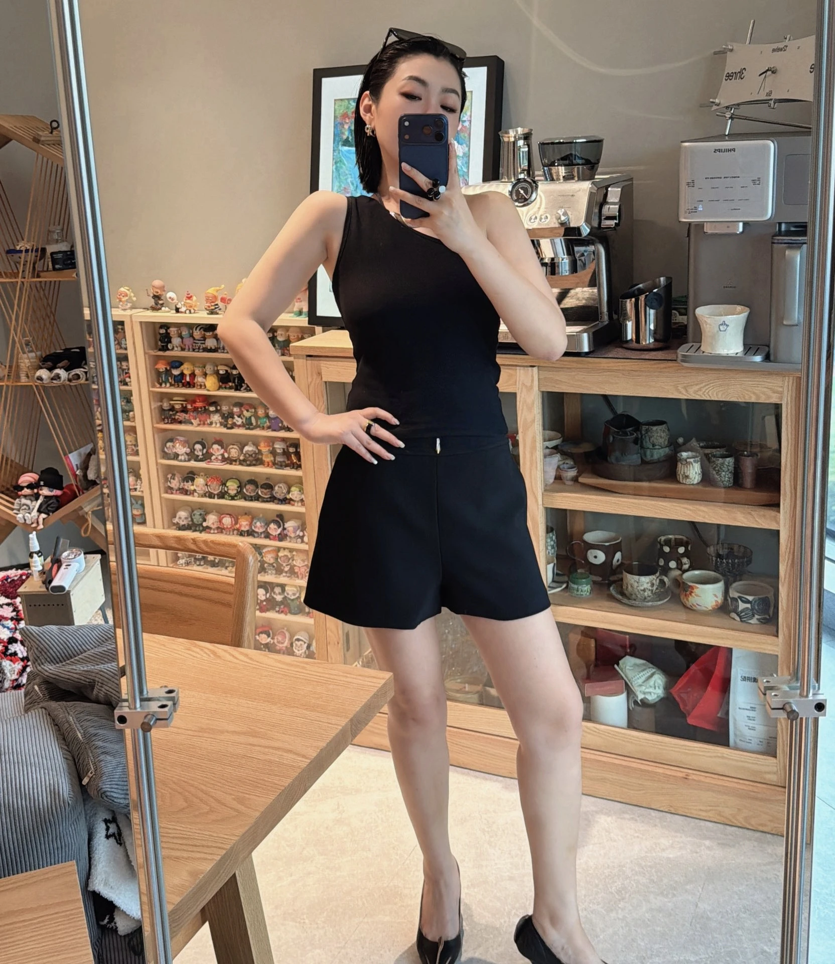 Fashionable High Waist Straight Leg Short Pants Metal V-Shape Embellishment Slimming Effect Commute Style Polyester Fiber
Fashionable High Waist Straight Leg Short Pants Metal V-Shape Embellishment Slimming Effect Commute Style Polyester Fiber