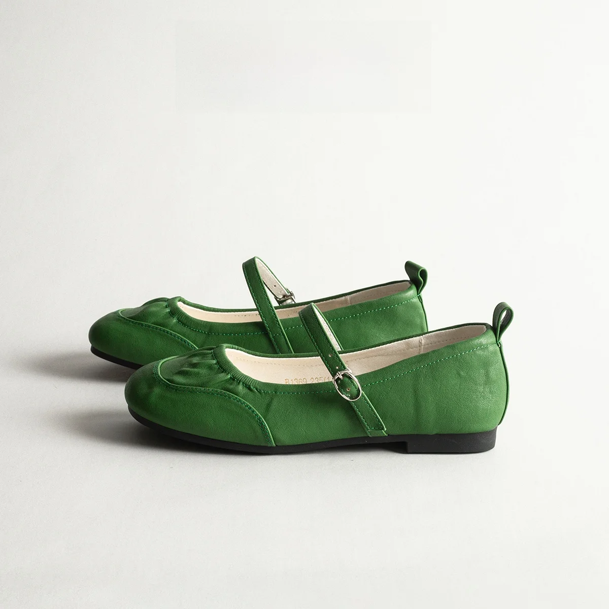 Ballet Flat Mary Jane Shoes Women's Versatile Genuine Leather round Head Fashionable Soft Matching Skirt Low Cut Single Shoes
Ballet Flat Mary Jane Shoes Women's Versatile Genuine Leather round Head Fashionable Soft Matching Skirt Low Cut Single Shoes