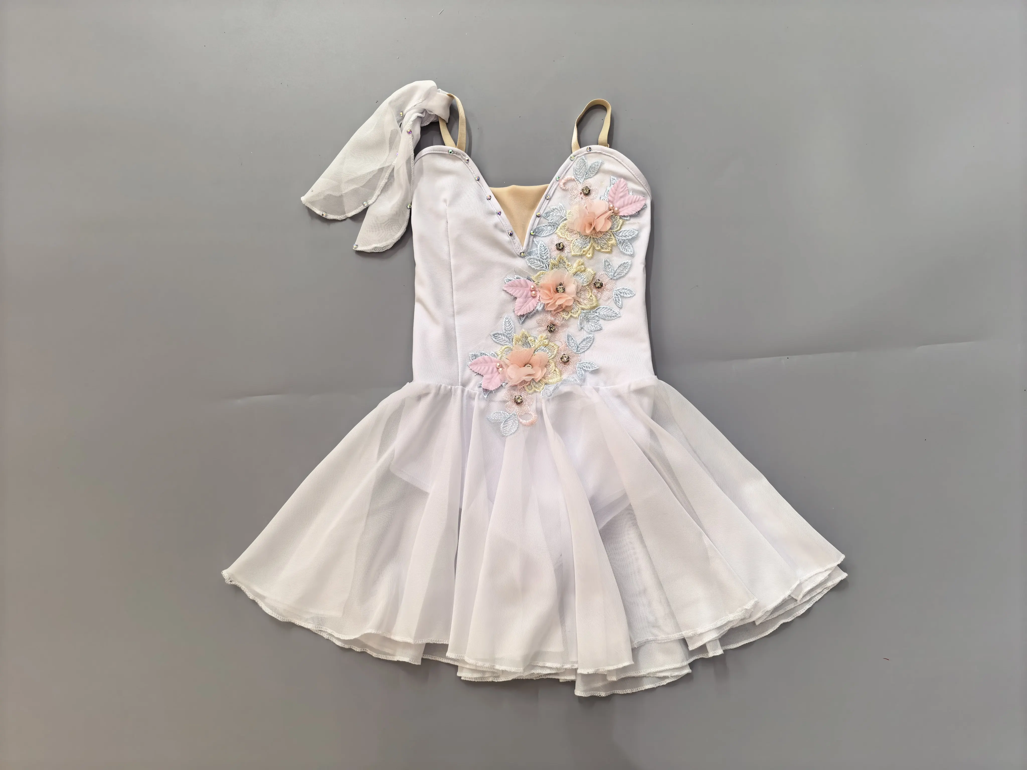 White Cupid Ballet Skirts Performance Girls Women Romantic Lyrical Modern Dance Costume Children's Tutu Dress Ballerina Leotard
White Cupid Ballet Skirts Performance Girls Women Romantic Lyrical Modern Dance Costume Children's Tutu Dress Ballerina Leotard