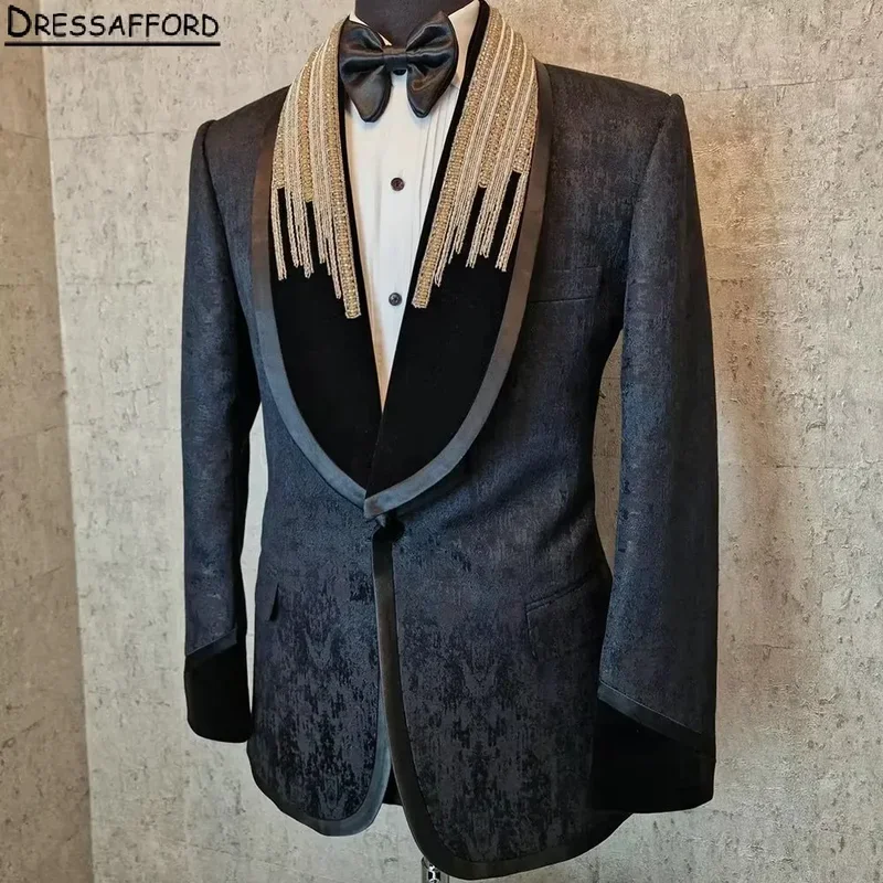 Black Two Pieces Jacquard Weave Men Suits Gold Appliques Evening Party Blazer Groom Wear ( Jacket + Pants )
Black Two Pieces Jacquard Weave Men Suits Gold Appliques Evening Party Blazer Groom Wear ( Jacket + Pants )
