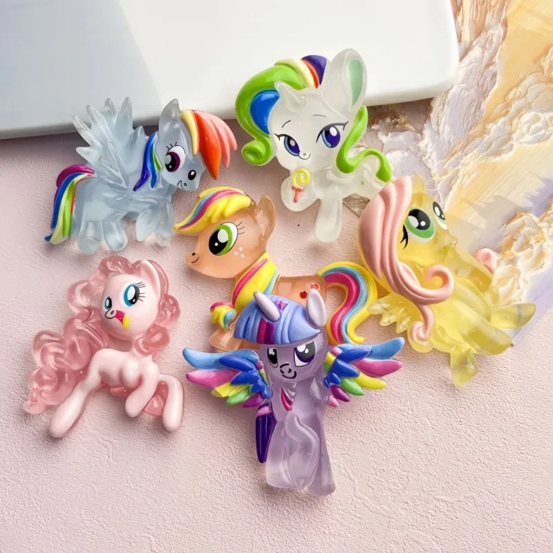 Luminous Cute My Little Pony Cartoon Shiny Pinkie Pie Resin Accessories Handmade DIY Keychain Jewelry Patch Material Wholesale
Luminous Cute My Little Pony Cartoon Shiny Pinkie Pie Resin Accessories Handmade DIY Keychain Jewelry Patch Material Wholesale