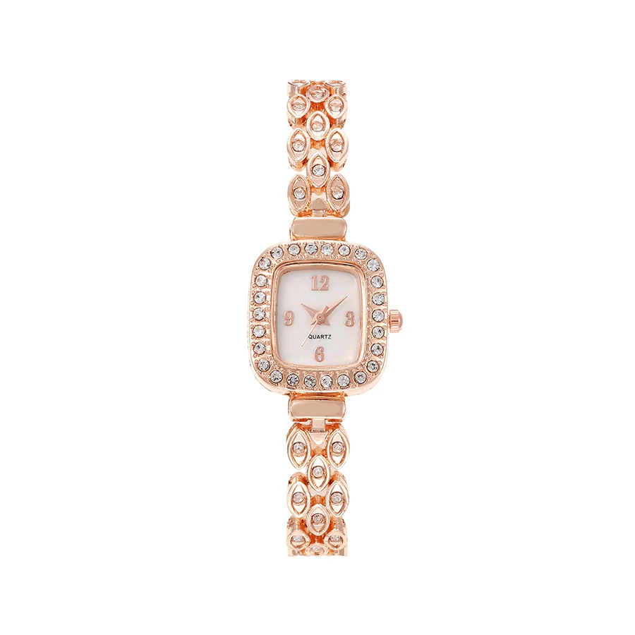 The new fashionable ladies' watch for foreign trade is a small square women's watch with a diamond-encrusted small bracelet and
The new fashionable ladies' watch for foreign trade is a small square women's watch with a diamond-encrusted small bracelet and