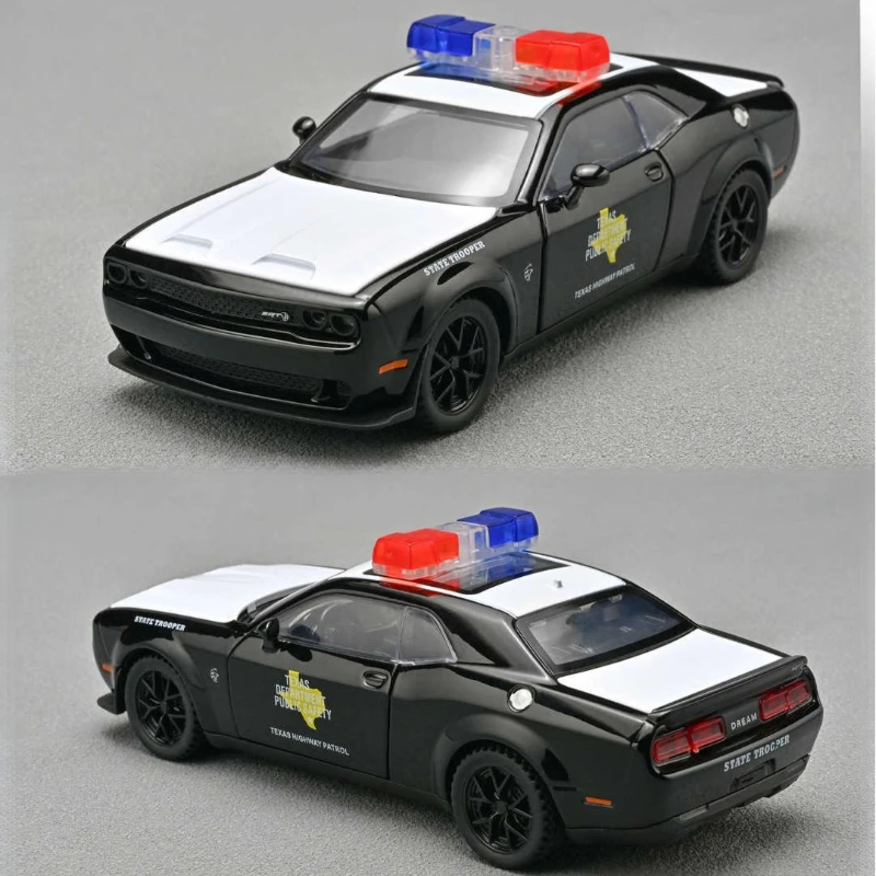 1:32 SRT Hellcat Police Vehicle Alloy Car Model Diecast Metal Car Model Sound and Light Simulation Toy Gifts
1:32 SRT Hellcat Police Vehicle Alloy Car Model Diecast Metal Car Model Sound and Light Simulation Toy Gifts