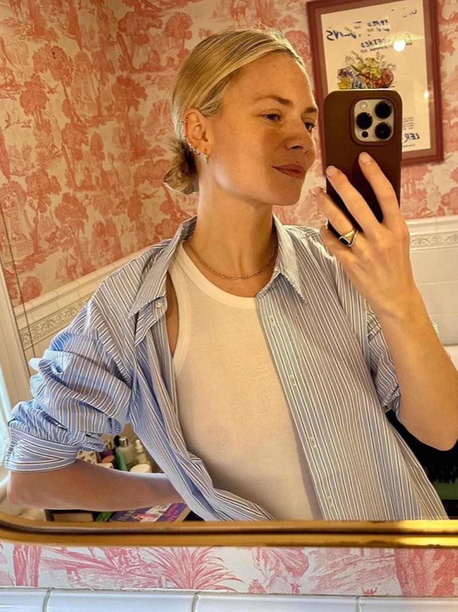 Female Blue Striped Blouse Top Embroidery Decoration Turn-down Collar Long Sleeve Single Breasted Loose Ladies 100% Cotton Shirt
Female Blue Striped Blouse Top Embroidery Decoration Turn-down Collar Long Sleeve Single Breasted Loose Ladies 100% Cotton Shirt