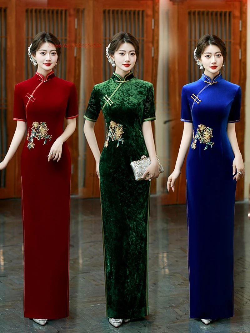 2026 Китайское винтажное платье-ципао с улучшенной цветочной вышивкой, с шалью, бархатное, для банкетов и вечерних мероприятий, официальное платье-ципао.
2026 Китайское винтажное платье-ципао с улучшенной цветочной вышивкой, с шалью, бархатное, для банкетов и вечерних мероприятий, официальное платье-ципао.