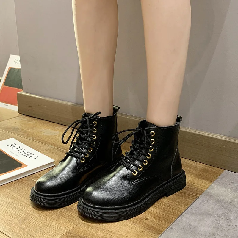 Luxury 2022 New Spring Autumn Boots Women Fashion Motorcycle Boots Lace-up Platform Shoes Woman Casual Boots Ladies Classics
Luxury 2022 New Spring Autumn Boots Women Fashion Motorcycle Boots Lace-up Platform Shoes Woman Casual Boots Ladies Classics