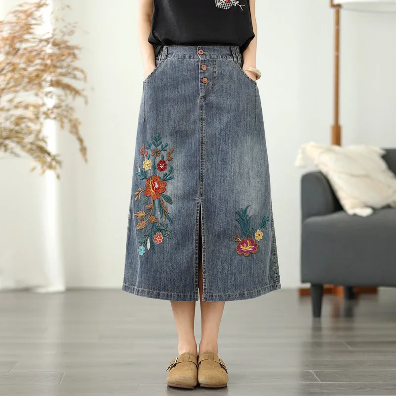 2026 Mori girl style ethnic flower embroidered denim skirt for women summer fall elastic waist vintage a-line jean skirts
2026 Mori girl style ethnic flower embroidered denim skirt for women summer fall elastic waist vintage a-line jean skirts