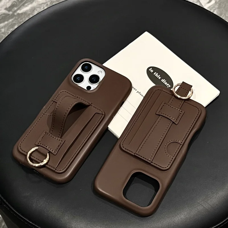 Dark brown wristband with lamb pattern suitable for card insertion16promaxPhone caseiphone14proFashion Brand15Soft-shell apple13
Dark brown wristband with lamb pattern suitable for card insertion16promaxPhone caseiphone14proFashion Brand15Soft-shell apple13