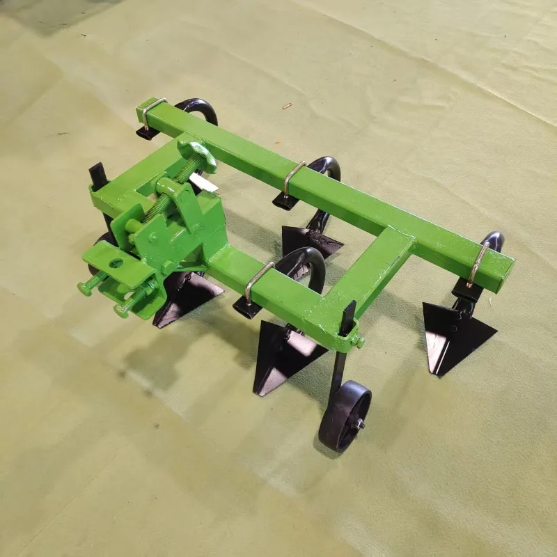Hand-held Tractor Is Equipped with Agricultural Machinery, Hoe, Loosening Shovel, Ditch Opener, Ditch Plow
Hand-held Tractor Is Equipped with Agricultural Machinery, Hoe, Loosening Shovel, Ditch Opener, Ditch Plow