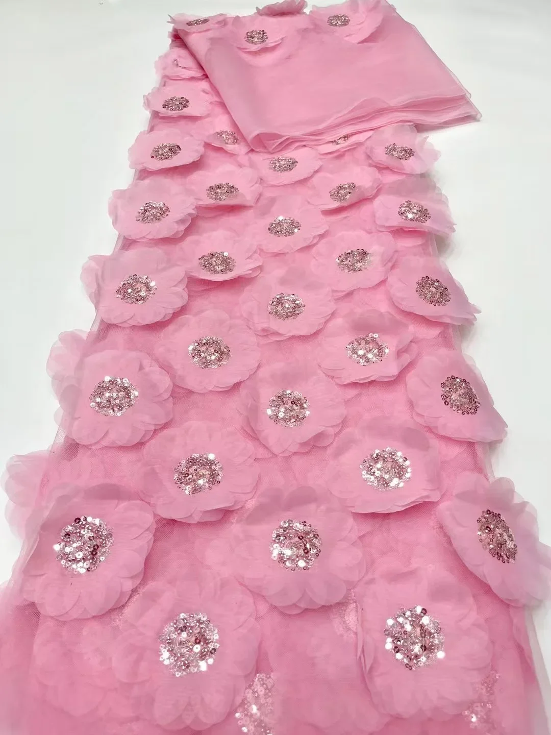 African Latest French 3D Flower Sequins Lace Fabric 2026 high Quality Nigerian Lace Fabric For Wedding Party Dress Sewing 5Yards
African Latest French 3D Flower Sequins Lace Fabric 2026 high Quality Nigerian Lace Fabric For Wedding Party Dress Sewing 5Yards