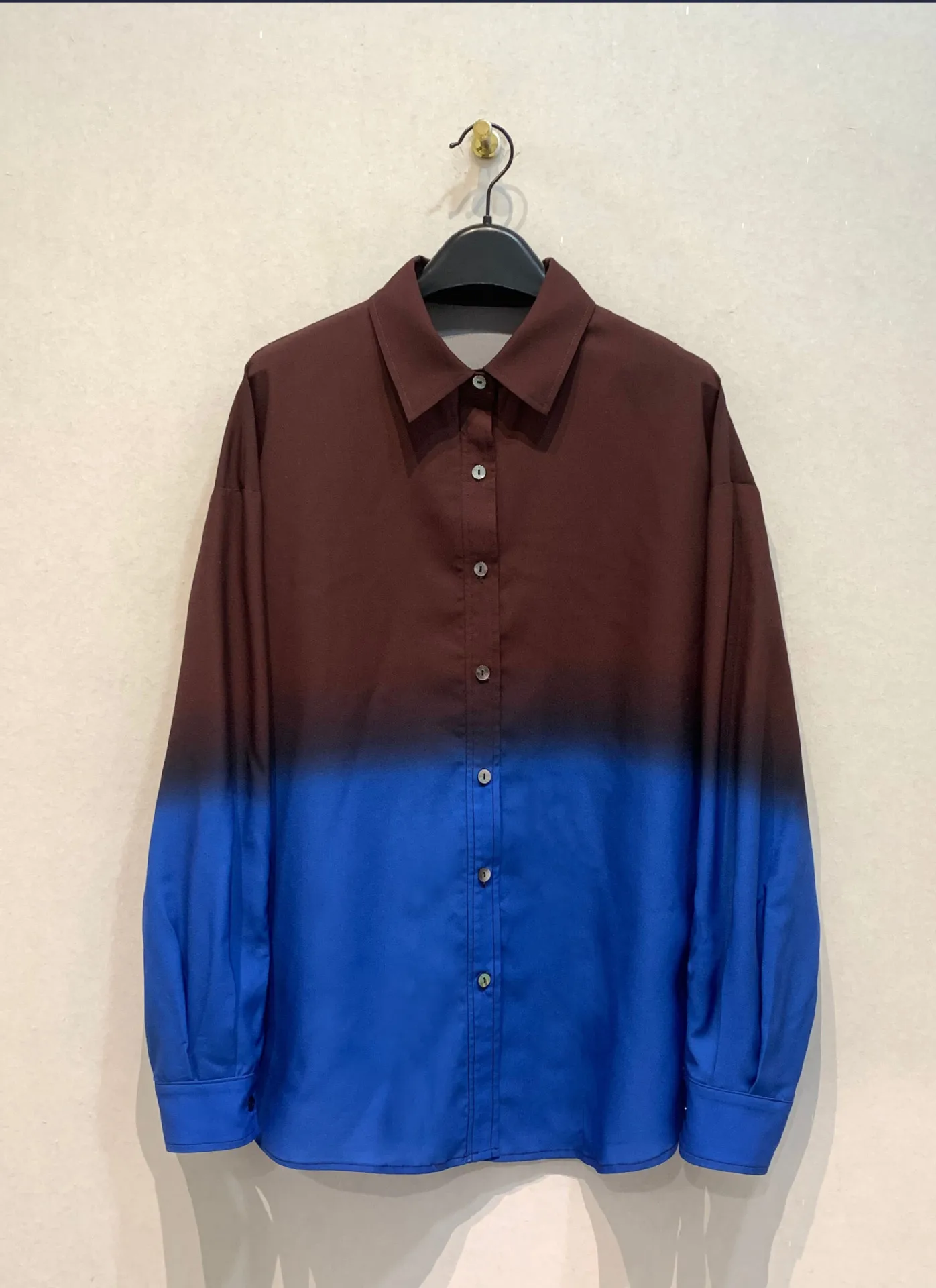 Kuzuwata Personalized High Street Trendy Vintage Shirt Moda Gradient Loose Soft Casual Slim Blouses Japan Streetwear Hip Hop Top
Kuzuwata Personalized High Street Trendy Vintage Shirt Moda Gradient Loose Soft Casual Slim Blouses Japan Streetwear Hip Hop Top