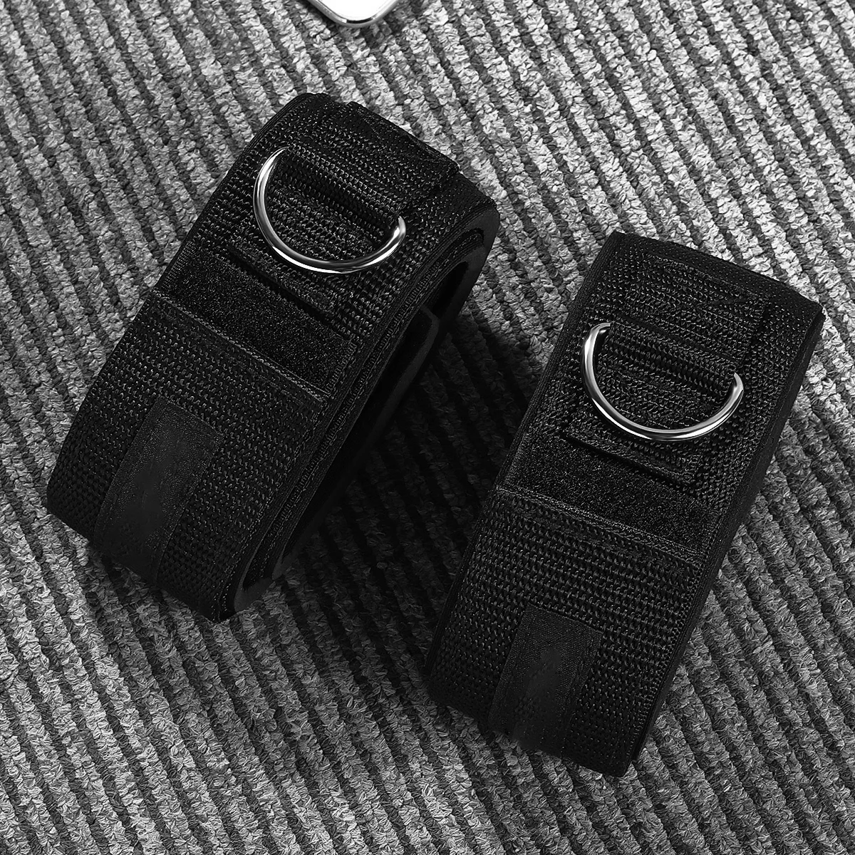 2Pcs Muscle Training Ankle Straps Padded Adjustable D-Ring Cable Machine Attachments for Leg Extension Hamstring Glute Workouts
2Pcs Muscle Training Ankle Straps Padded Adjustable D-Ring Cable Machine Attachments for Leg Extension Hamstring Glute Workouts