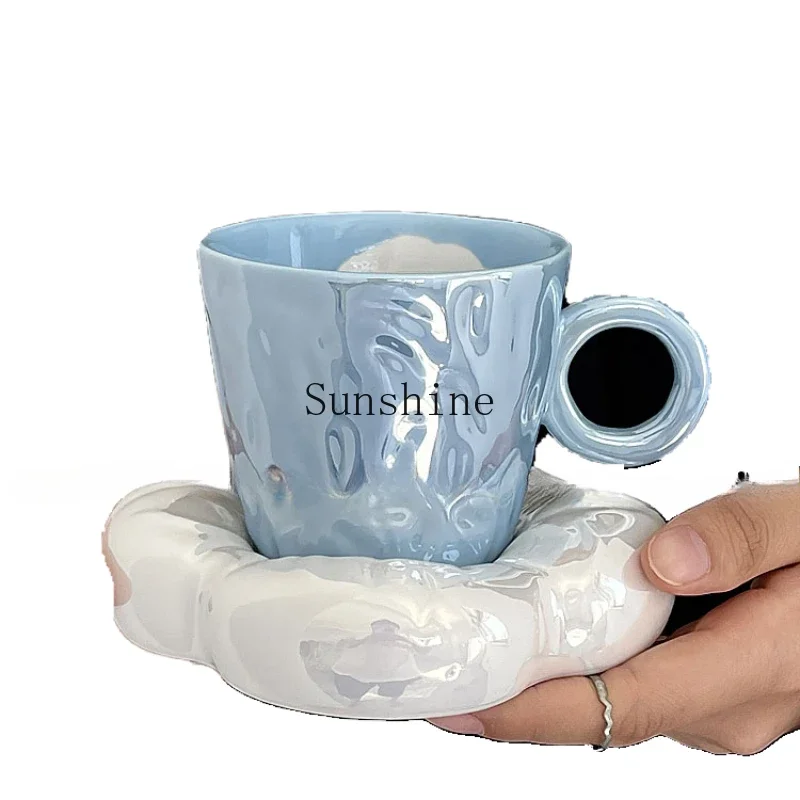 Healing department hand-painted blue sky cloud ceramics cute fat hand squeezed coffee cup saucer
Healing department hand-painted blue sky cloud ceramics cute fat hand squeezed coffee cup saucer