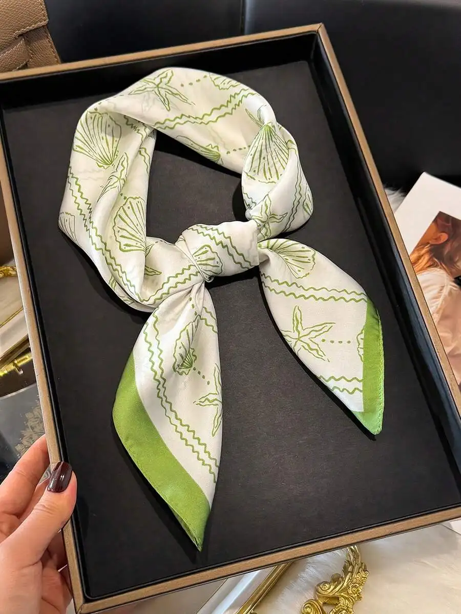 1pc Faux Silk Simple Design Seashell & Starfish Print 27.6' Square Scarf, Fashion Versatile Bandana, Waist Belt, Decorative Scar
1pc Faux Silk Simple Design Seashell & Starfish Print 27.6' Square Scarf, Fashion Versatile Bandana, Waist Belt, Decorative Scar