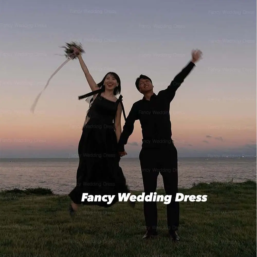 Fancy Simple Square Neck Wedding Dress Korea Photo Shoot A Line Sleeveless Evening Dress Floor Length Customized
Fancy Simple Square Neck Wedding Dress Korea Photo Shoot A Line Sleeveless Evening Dress Floor Length Customized