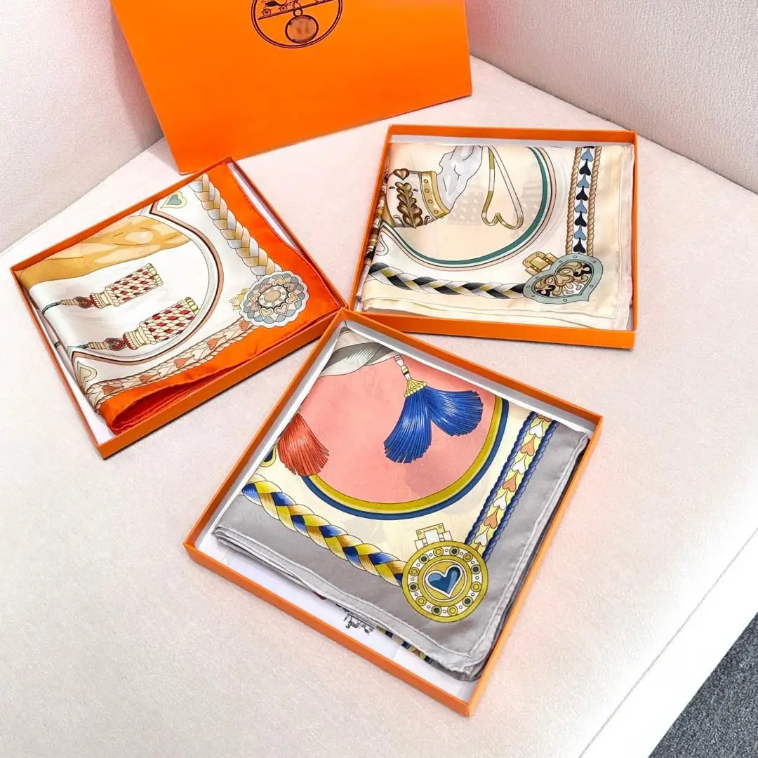 2025 H Series Luxury Gifts, Hand-curled Twill Silk Square Scarf, Showing The Powerful and Charming Nature of Feminine Charm
2025 H Series Luxury Gifts, Hand-curled Twill Silk Square Scarf, Showing The Powerful and Charming Nature of Feminine Charm