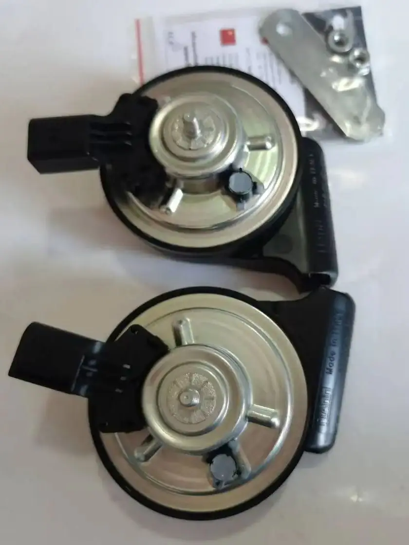 2 шт. FIAMM AM80SX-R SNAIL HRON OEM 4635420300 W463 ДЛЯ MERCEDES BENZ G63/G500/G55 2014-2024 гг.
2 шт. FIAMM AM80SX-R SNAIL HRON OEM 4635420300 W463 ДЛЯ MERCEDES BENZ G63/G500/G55 2014-2024 гг.