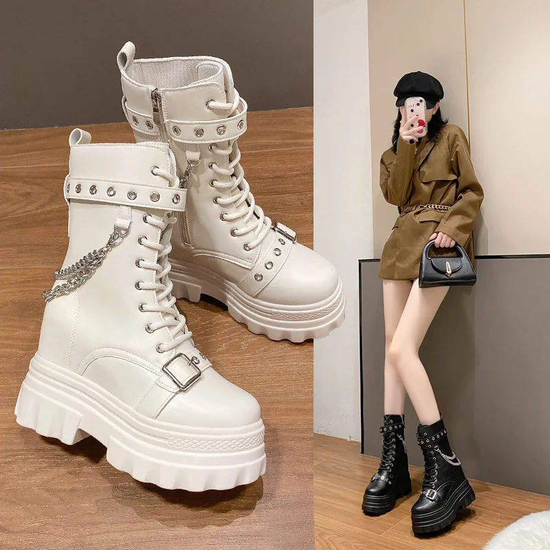 2025 New Thick Bottom Knight Boots Fashion Chunky High Heeled Women Shoes Wedge Buckle Rivet Platform Motorcycle Ankle Boots
2025 New Thick Bottom Knight Boots Fashion Chunky High Heeled Women Shoes Wedge Buckle Rivet Platform Motorcycle Ankle Boots
