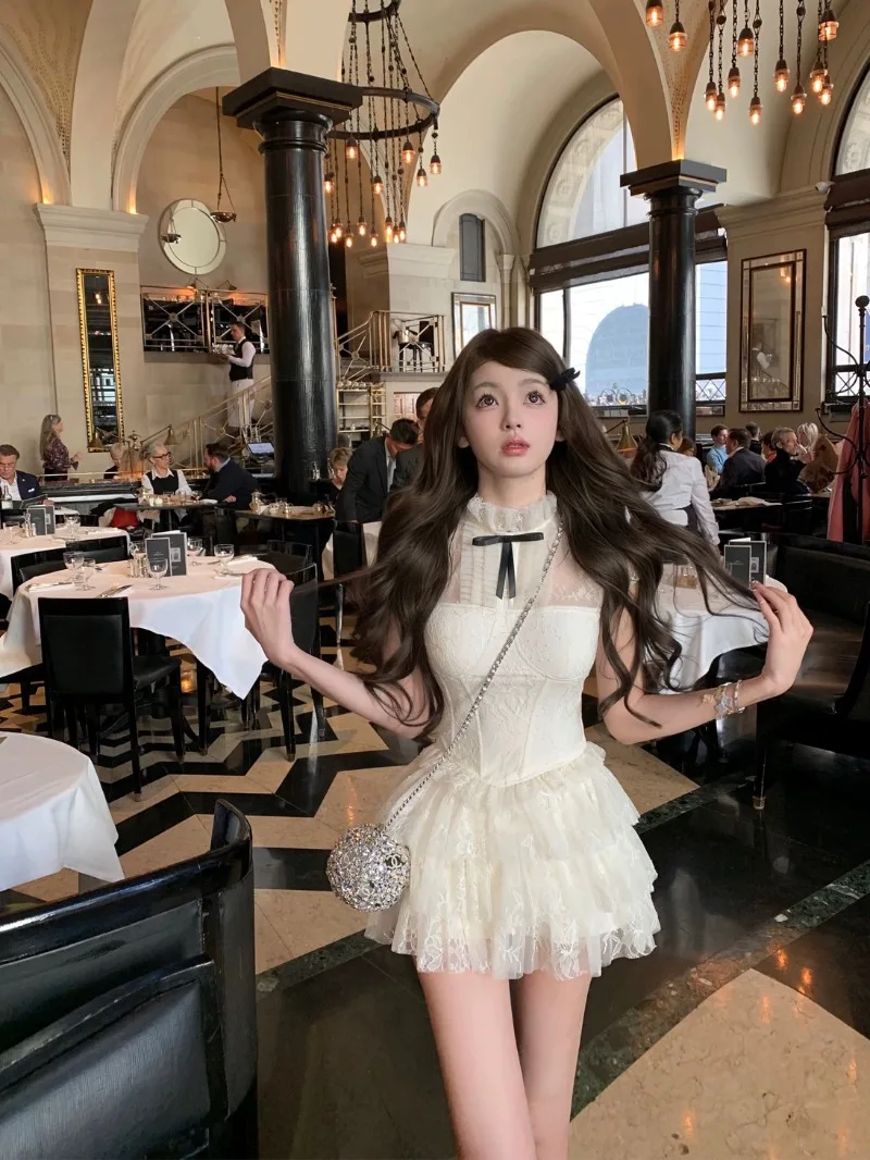 Hot Girl Sexy Suit Women's Summer Lace Flying Sleeves Slimming Top High Waist Mesh A-line Skirt Two-piece Set Female Clothes
Hot Girl Sexy Suit Women's Summer Lace Flying Sleeves Slimming Top High Waist Mesh A-line Skirt Two-piece Set Female Clothes