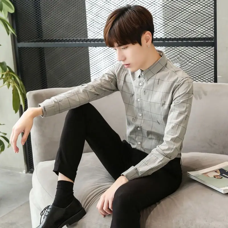Мужская рубашка с длинным рукавом, облегающая, осенне-зимняя, в корейском стиле, модная, молодежная, с клетчатым принтом, универсальная
Мужская рубашка с длинным рукавом, облегающая, осенне-зимняя, в корейском стиле, модная, молодежная, с клетчатым принтом, универсальная