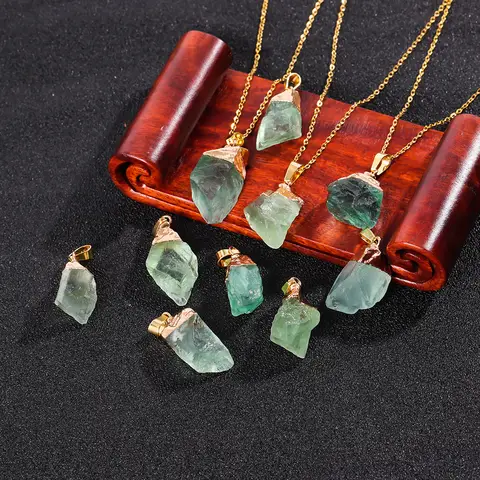 Natural Raw Green Fluorite Pendant Necklace Irregular Shape Rough Crystals Chakra Healing Stones Golden Cap with Alloy Chain