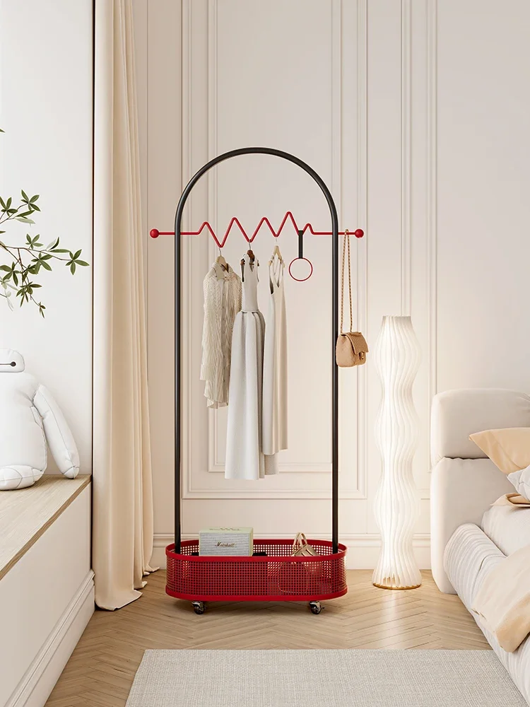 French retro internet celebrity enters the head bedroom with clothes and hat rack,floor to ceiling bedroom,household with wheels
French retro internet celebrity enters the head bedroom with clothes and hat rack,floor to ceiling bedroom,household with wheels