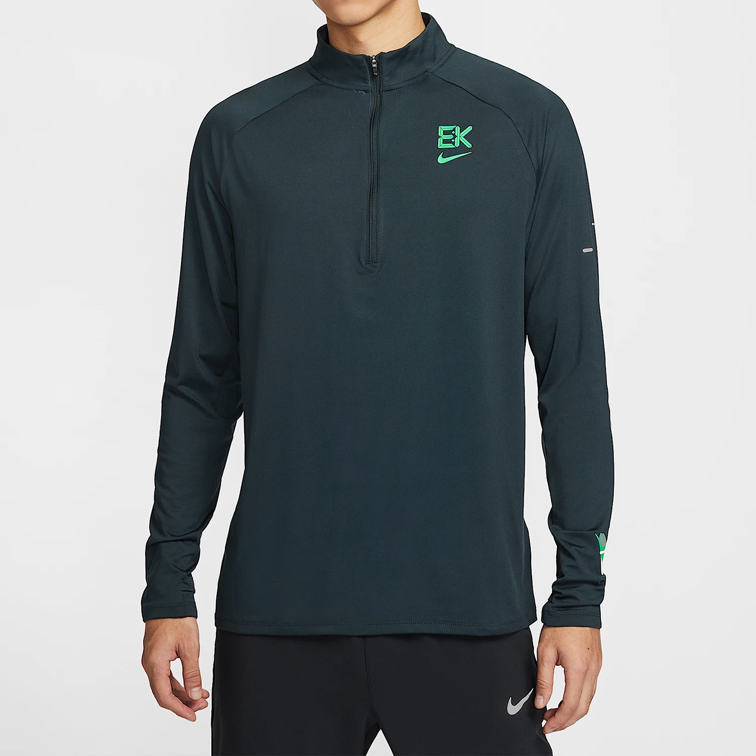Оригинальная мужская толстовка Nike Dri FIT с короткой молнией и защитой от солнца, модель HV2659-390
Оригинальная мужская толстовка Nike Dri FIT с короткой молнией и защитой от солнца, модель HV2659-390