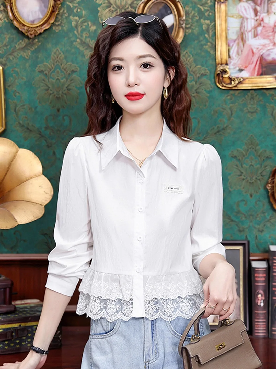 Корейская женская блузка с кружевными вставками, весна-осень 2025, новая модель, на одной пуговице, приталенная, с длинным рукавом, однотонная, модная
Корейская женская блузка с кружевными вставками, весна-осень 2025, новая модель, на одной пуговице, приталенная, с длинным рукавом, однотонная, модная