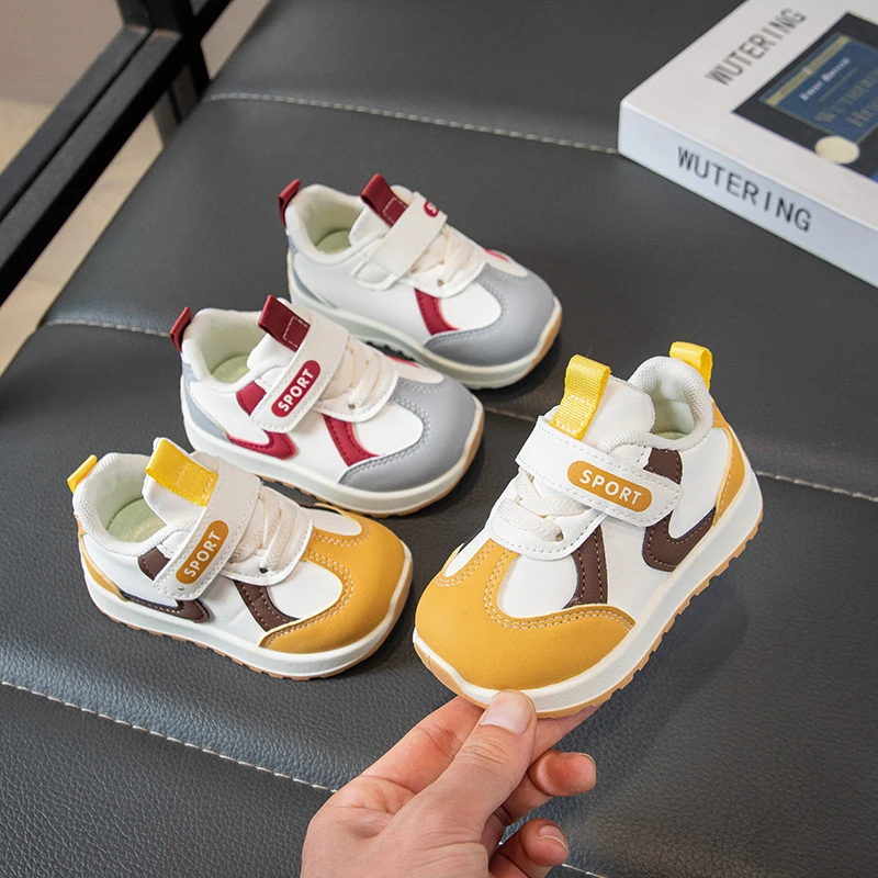 Детские кроссовки из искусственной кожи, водонепроницаемые, удобные, для активного отдыха, осенняя коллекция 2026, для мальчиков и девочек, спортивная обувь
Детские кроссовки из искусственной кожи, водонепроницаемые, удобные, для активного отдыха, осенняя коллекция 2026, для мальчиков и девочек, спортивная обувь