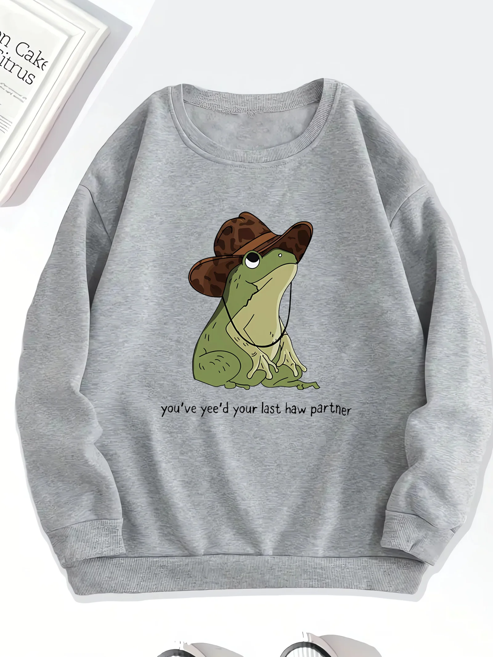 Fashionable and trendy, women's round neck printed hoodie, women's autumn and winter casual clothing, loose and comfortable
Fashionable and trendy, women's round neck printed hoodie, women's autumn and winter casual clothing, loose and comfortable