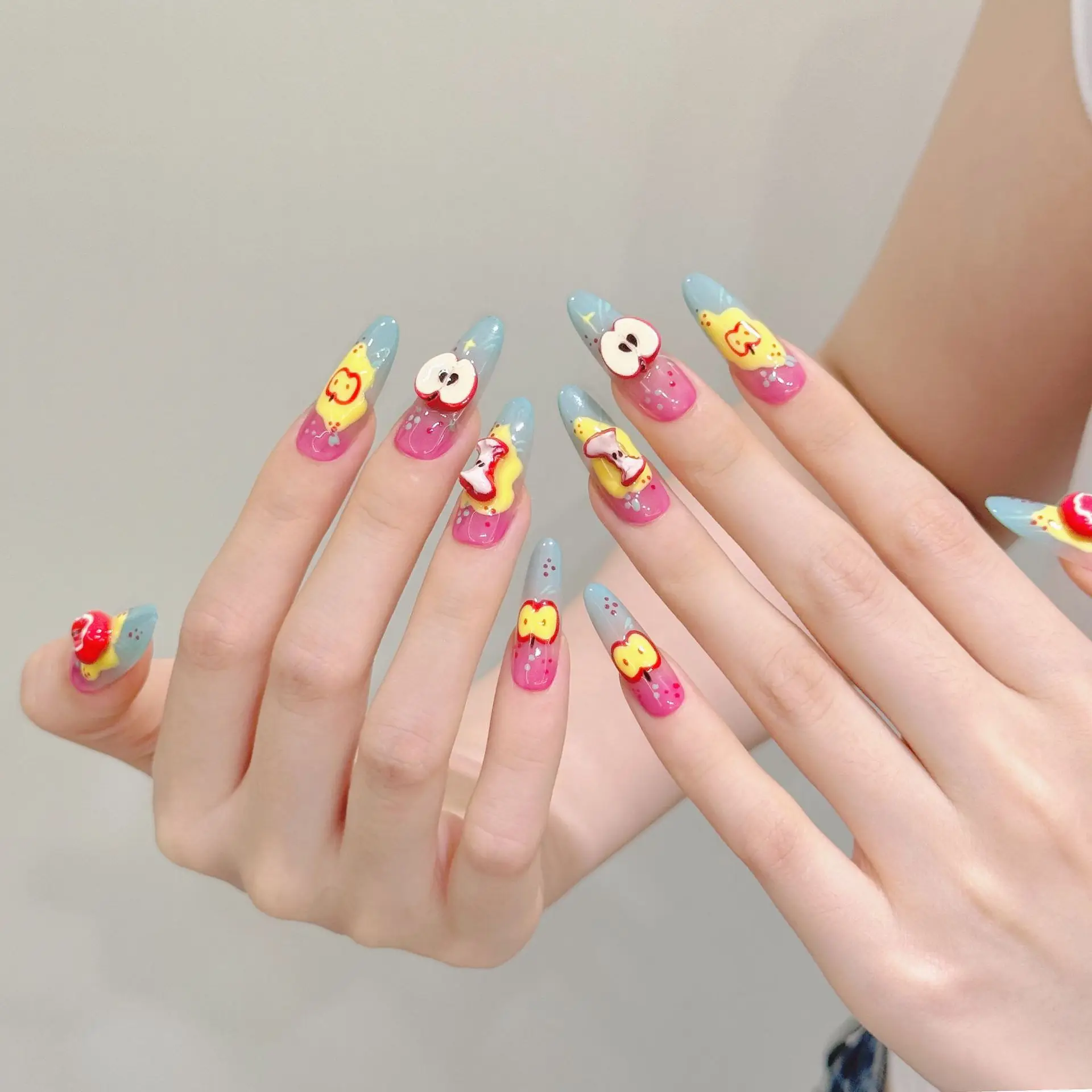 10PCS Hand Painted Apple Press on Nails Oval Shape 3D Design White Cartoon Cute Style False Nails Handmade Reusable for Women 
10PCS Hand Painted Apple Press on Nails Oval Shape 3D Design White Cartoon Cute Style False Nails Handmade Reusable for Women