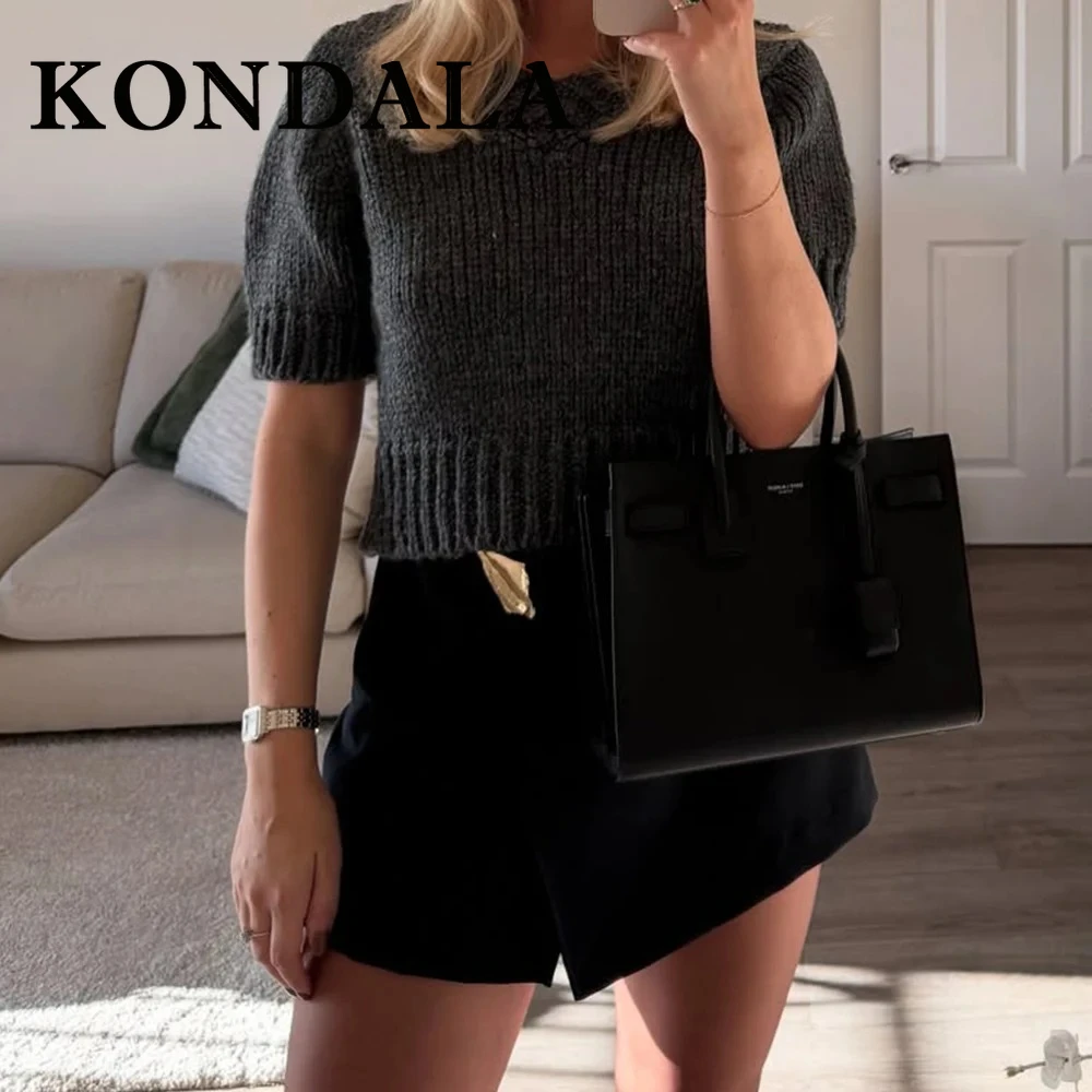 KONDALA шикарный серый 2025 вязаный элегантный короткий женский свитер с v-образным вырезом, пуловер, мода 2025 года, осенний женский повседневный трикотаж с короткими рукавами
KONDALA шикарный серый 2025 вязаный элегантный короткий женский свитер с v-образным вырезом, пуловер, мода 2025 года, осенний женский повседневный трикотаж с короткими рукавами