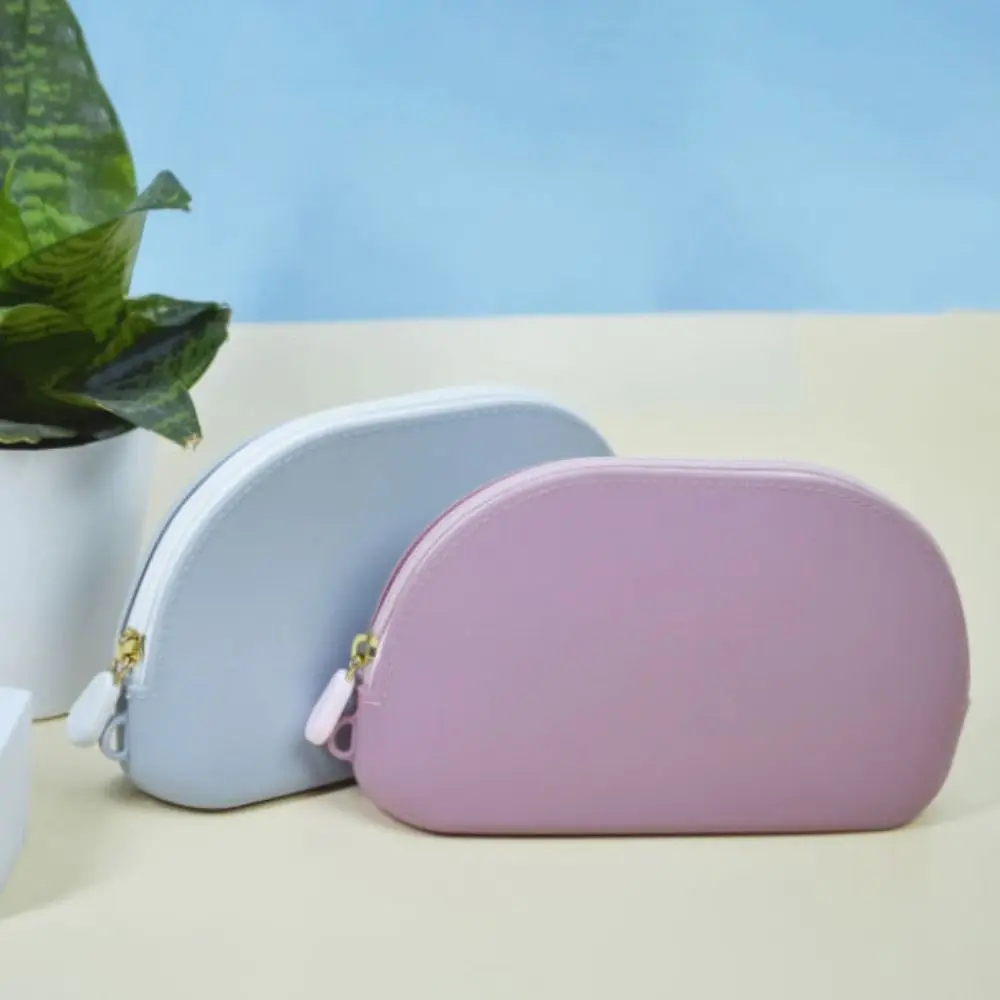 New Solid Color Storage Bag Large Capacity Zipper Long Wallet Silicone Waterproof Handbag Travel
New Solid Color Storage Bag Large Capacity Zipper Long Wallet Silicone Waterproof Handbag Travel