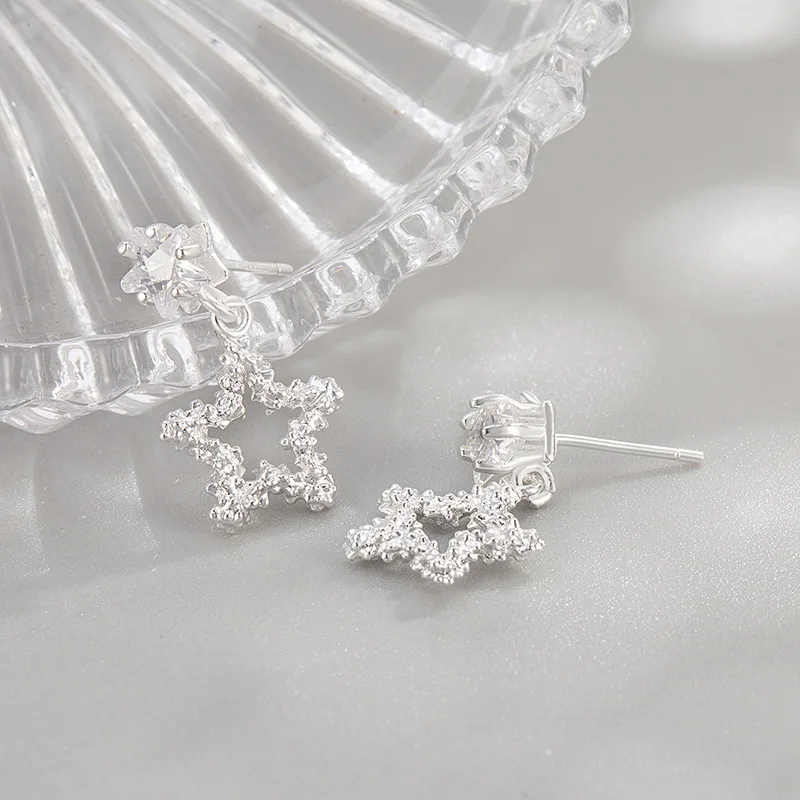 Серебряные серьги-гвоздики, зажим-капелька, прозрачная звезда CZ, крошечные ослепительные элегантные серьги для женщин и девочек, подарок, ювелирные изделия, дропшиппинг, оптовая продажа
Серебряные серьги-гвоздики, зажим-капелька, прозрачная звезда CZ, крошечные ослепительные элегантные серьги для женщин и девочек, подарок, ювелирные изделия, дропшиппинг, оптовая продажа