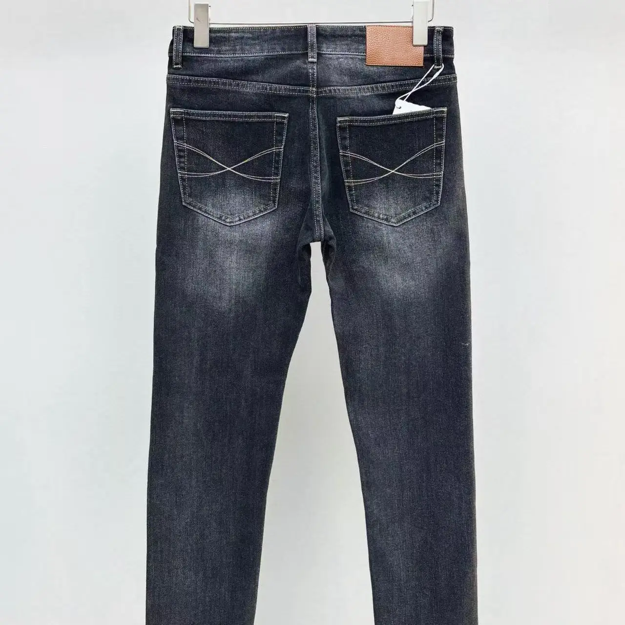 Мужские джинсы BC в стиле Old Money (Италия)
Мужские джинсы BC в стиле Old Money (Италия)