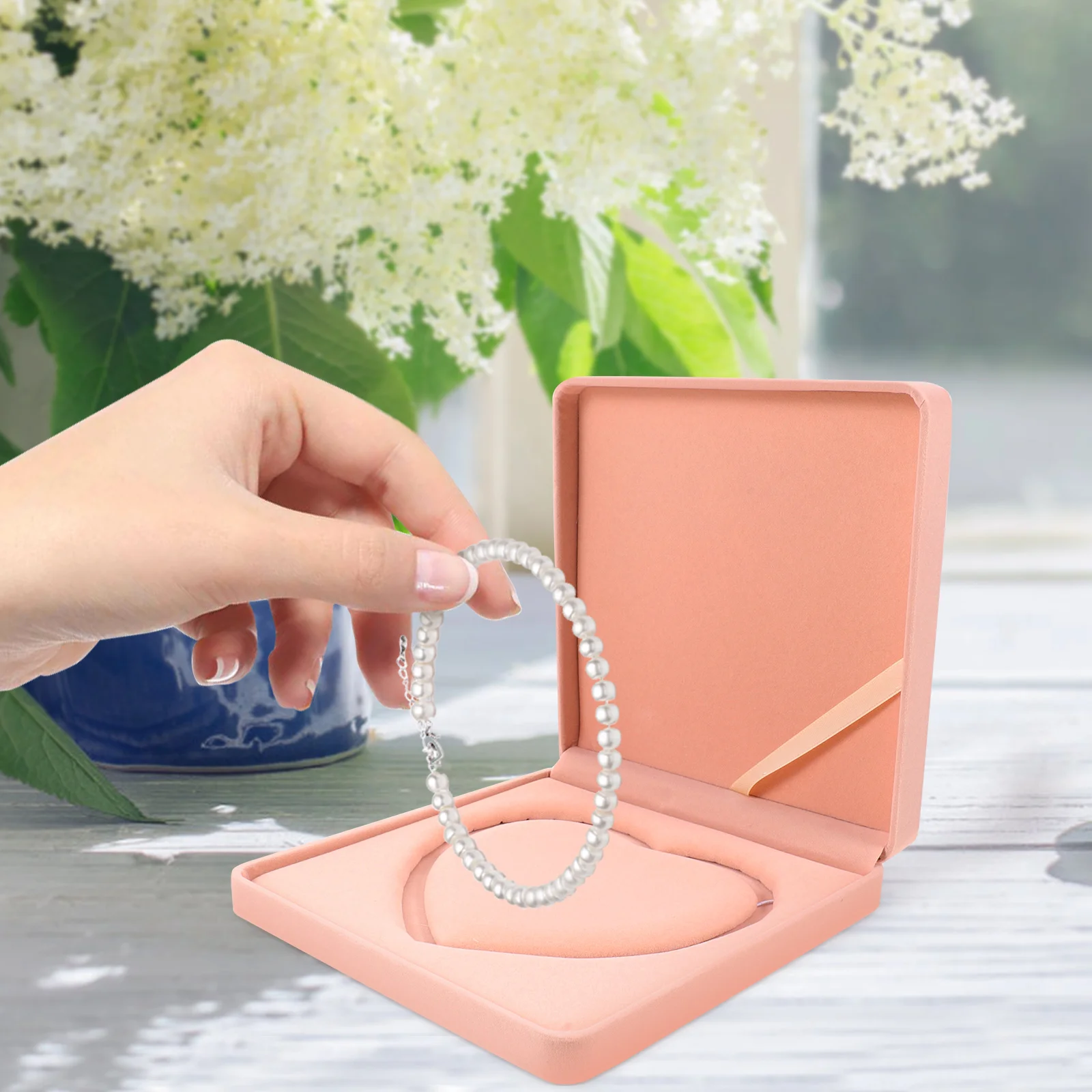 Heart Shape Lint Jewelry Box Necklace Storage Organizer Vintage Case Display Earring Ring Holder Portable Packaging Container
Heart Shape Lint Jewelry Box Necklace Storage Organizer Vintage Case Display Earring Ring Holder Portable Packaging Container