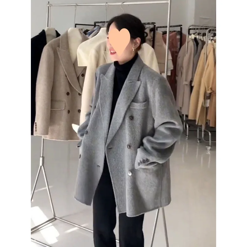 High-end double-sided coat women's short autumn and winter new high-end Korean version suit collar thickened woolen coat
High-end double-sided coat women's short autumn and winter new high-end Korean version suit collar thickened woolen coat