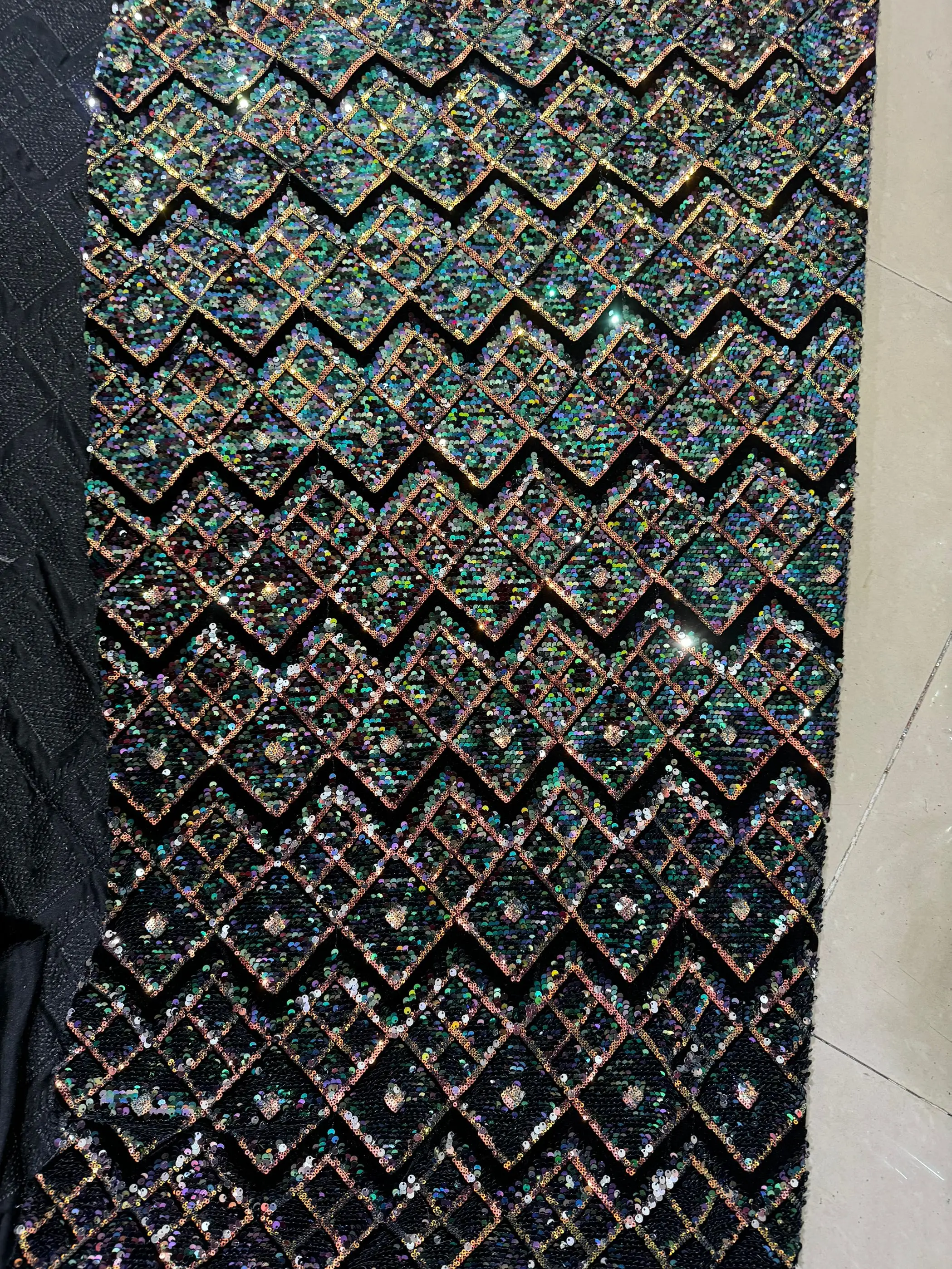Glued Glitter Elastic Thicken Velvet Plaid Dress Fabric Embroidered multicolor Sequin Accessories
Glued Glitter Elastic Thicken Velvet Plaid Dress Fabric Embroidered multicolor Sequin Accessories