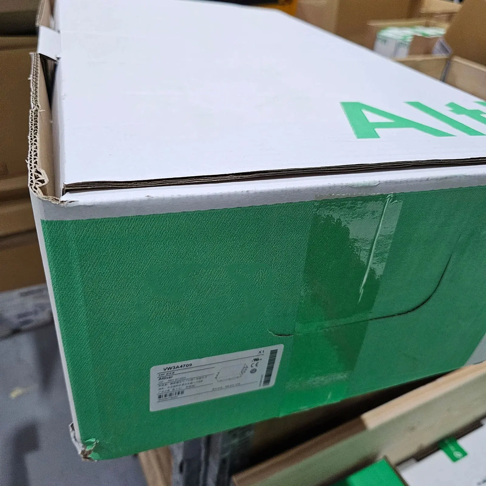 Brand New VW3A4707 VW3A4708 VW3A4709 VW3A4710 VW3A4711 VW3A4712 One Year Warranty
Brand New VW3A4707 VW3A4708 VW3A4709 VW3A4710 VW3A4711 VW3A4712 One Year Warranty 