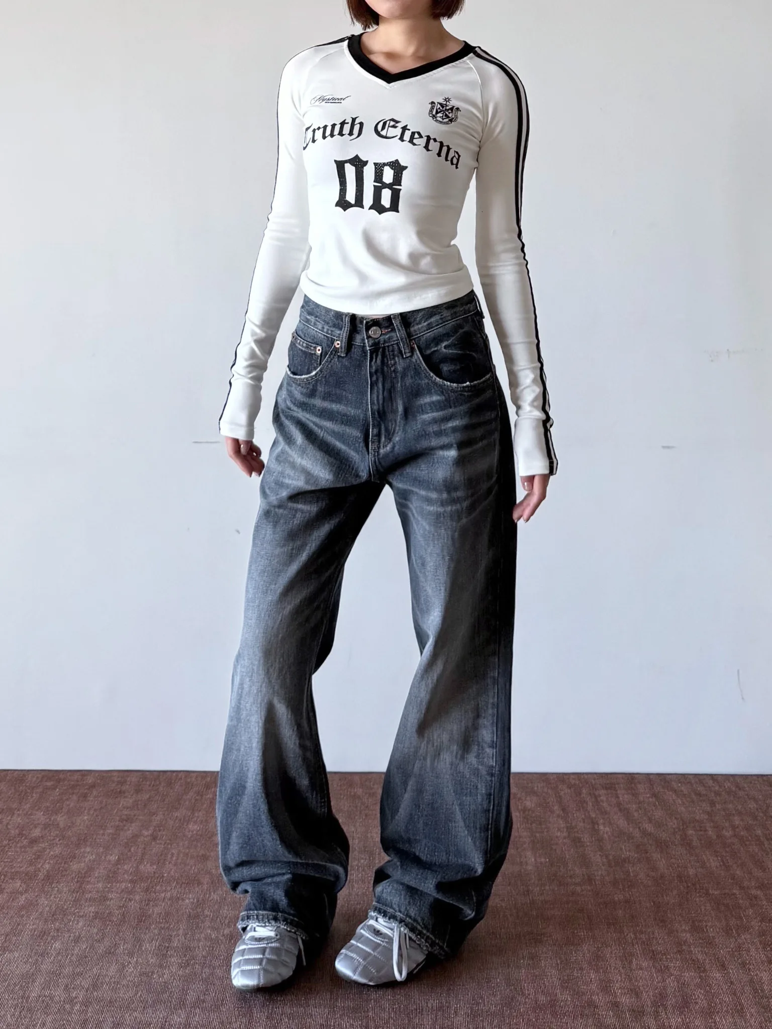 Washed Grey Wide Leg Casual Jeans Men's Loose Fit Straight Leg Jeans Vintage High Street American Style Cleanfit Jeans
Washed Grey Wide Leg Casual Jeans Men's Loose Fit Straight Leg Jeans Vintage High Street American Style Cleanfit Jeans