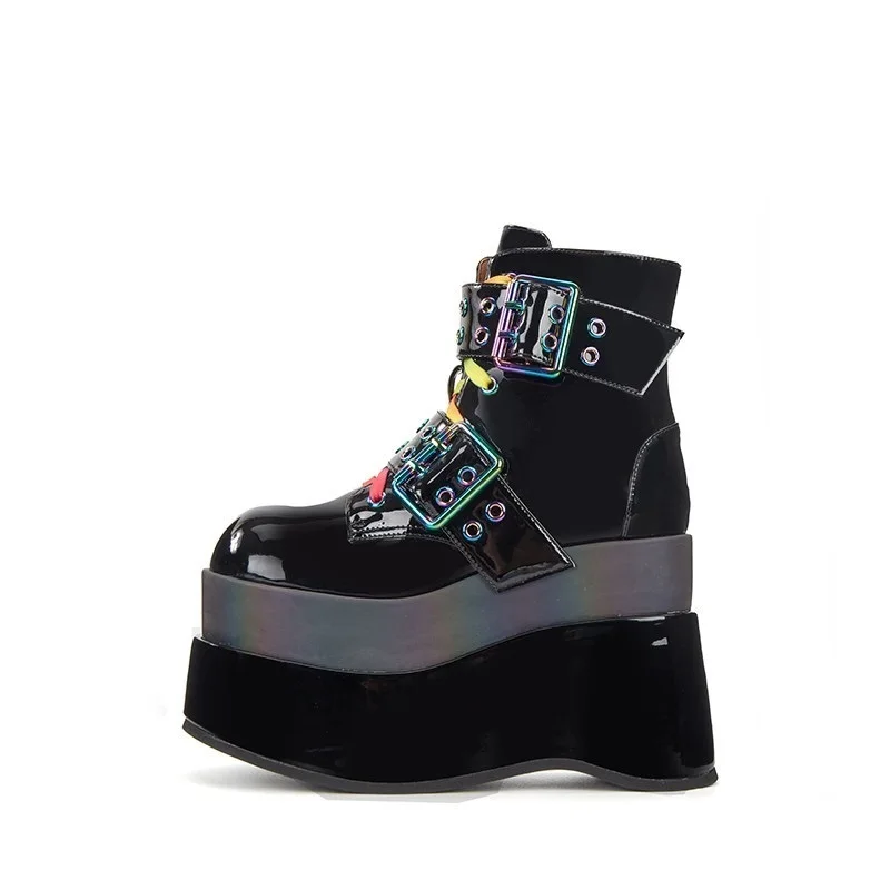 Женские ботинки до щиколотки из лакированной кожи в стиле панк с пряжкой на ремне и круглым носком, туфли большого размера на танкетке и высоком каблуке с пряжкой и ремешком
Женские ботинки до щиколотки из лакированной кожи в стиле панк с пряжкой на ремне и круглым носком, туфли большого размера на танкетке и высоком каблуке с пряжкой и ремешком