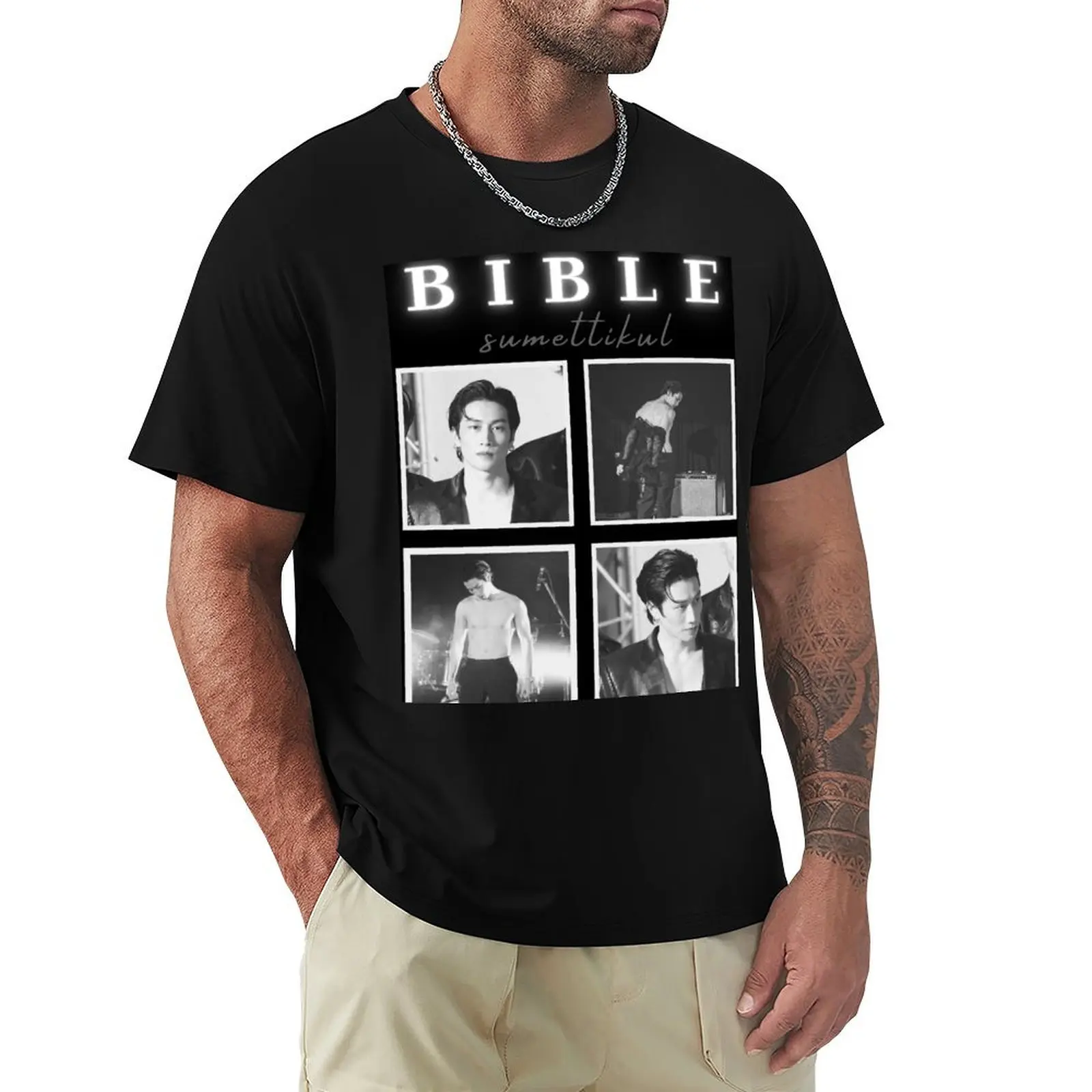 Bible Sumettikul Concert Poster (Black Version) T-Shirt Minimalist Graphic Tee Shirt
Bible Sumettikul Concert Poster (Black Version) T-Shirt Minimalist Graphic Tee Shirt