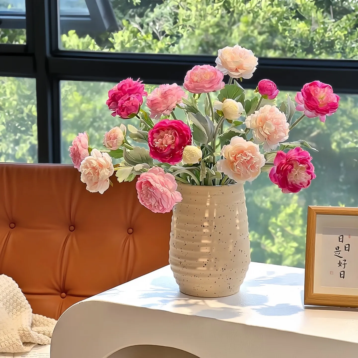 3Pcs Artificial Ranunculus Flowers Bouquet Fake Ranunculus for Home Living Room Table Decor Premium Flower Arrangement
3Pcs Artificial Ranunculus Flowers Bouquet Fake Ranunculus for Home Living Room Table Decor Premium Flower Arrangement