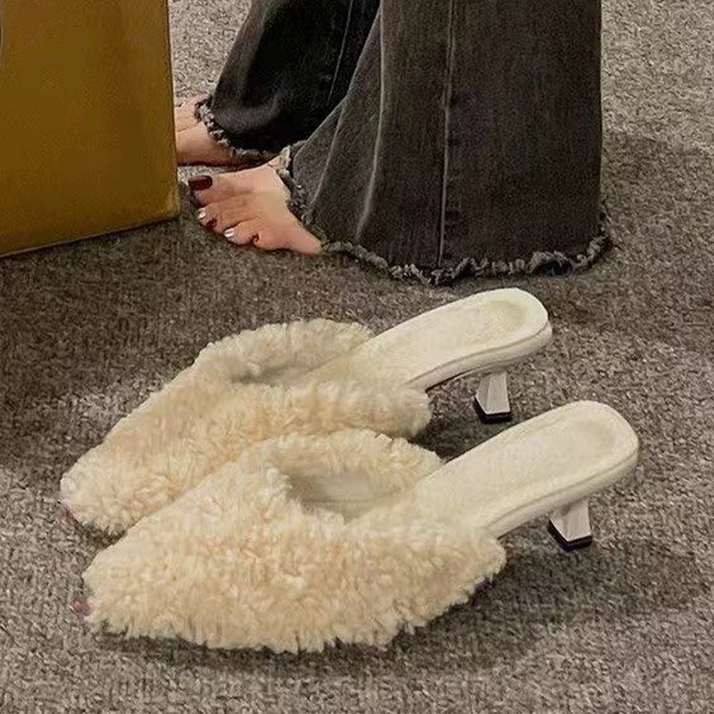 Fur Women's Slippers Pointed Toe Fashion Heeled Shoes Singback Designer Luxury Shoes 2025 Winter Sexy Dress Zapatos Mujer Boots
Fur Women's Slippers Pointed Toe Fashion Heeled Shoes Singback Designer Luxury Shoes 2025 Winter Sexy Dress Zapatos Mujer Boots