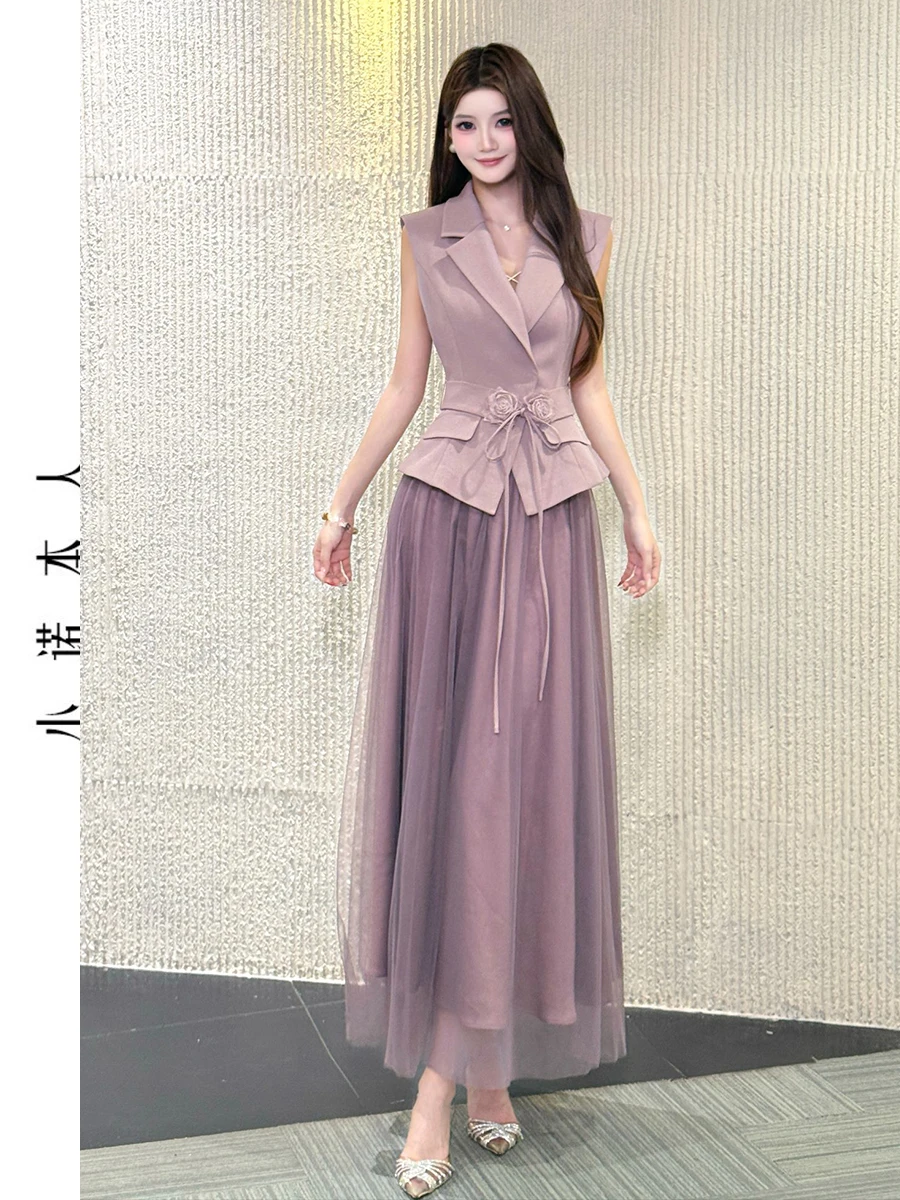 Shoulder Bared Long Skirt Set in Mesh Material with Slim Fit Vest Exuding Elegance Perfect for Spring And Summer Seasons
Shoulder Bared Long Skirt Set in Mesh Material with Slim Fit Vest Exuding Elegance Perfect for Spring And Summer Seasons