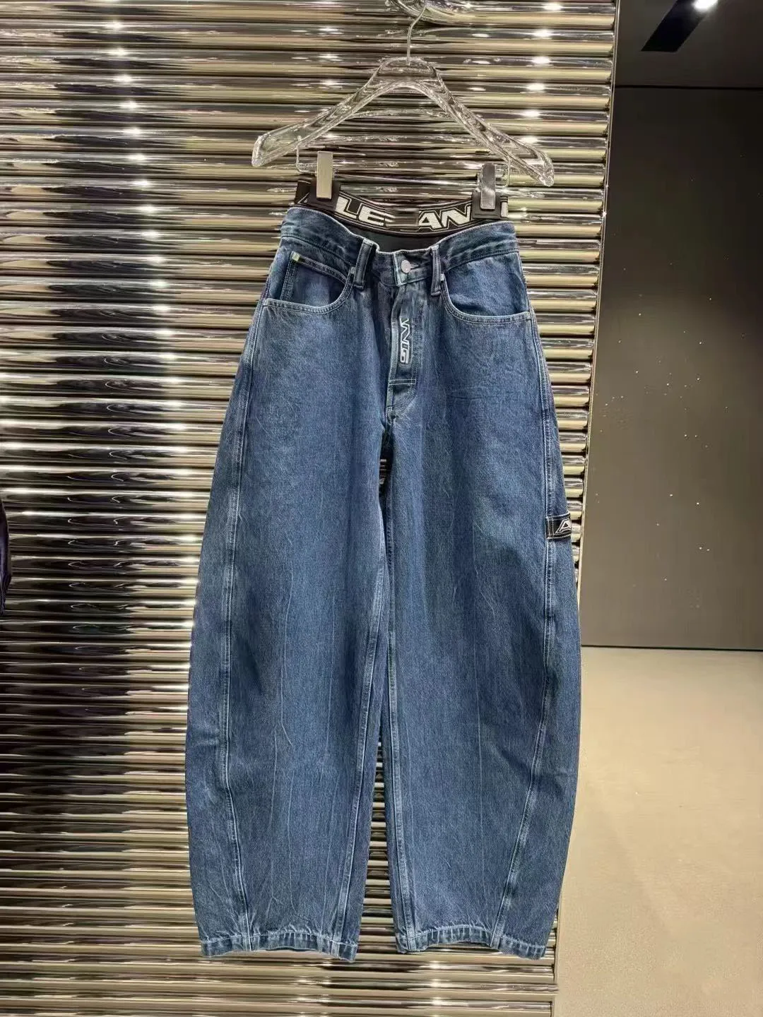 Casual Wide Leg Jeans High Waist Pants Spring New Style Women's Comfortable Breathable Stretchy Denim Trousers for Young Ladies
Casual Wide Leg Jeans High Waist Pants Spring New Style Women's Comfortable Breathable Stretchy Denim Trousers for Young Ladies