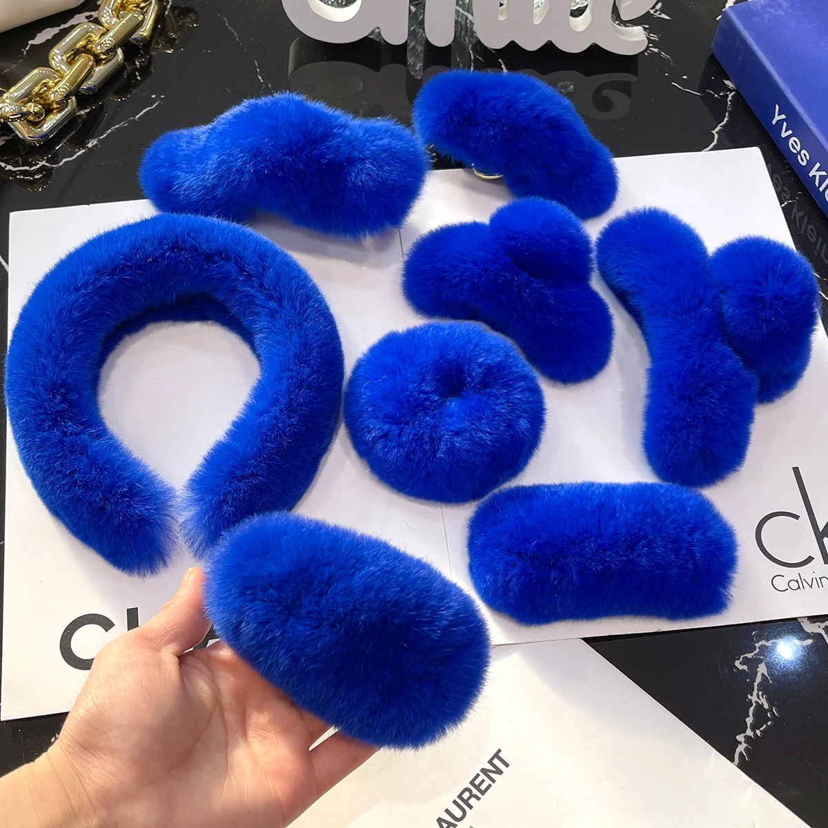 2022 Royal Blue Women Real Rex Rabbit Fur Hair Claws Accessories Korean Hairgrip Hair Pin Barrette Crab Ornament Dropshipping
2022 Royal Blue Women Real Rex Rabbit Fur Hair Claws Accessories Korean Hairgrip Hair Pin Barrette Crab Ornament Dropshipping
