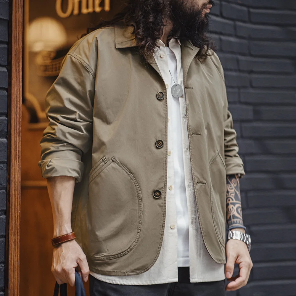 Мужская винтажная куртка Maden Workwear с косым воротником, тонкая, из тканого материала, повседневная верхняя одежда для мужчин, весна-осень, из полиэфирного волокна, длинная.
Мужская винтажная куртка Maden Workwear с косым воротником, тонкая, из тканого материала, повседневная верхняя одежда для мужчин, весна-осень, из полиэфирного волокна, длинная.