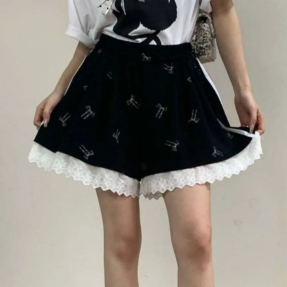 Breathable High Waist Y2K Shorts Women with Pockets Elastic Lace Bowknot Shorts Ins Style Wide Leg Mini Short Pants Daily
Breathable High Waist Y2K Shorts Women with Pockets Elastic Lace Bowknot Shorts Ins Style Wide Leg Mini Short Pants Daily